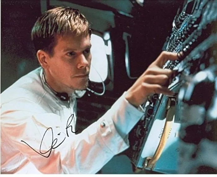 Kevin Bacon autograph