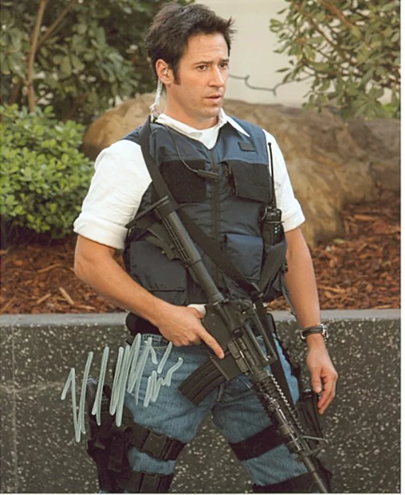 Rob Morrow autograph