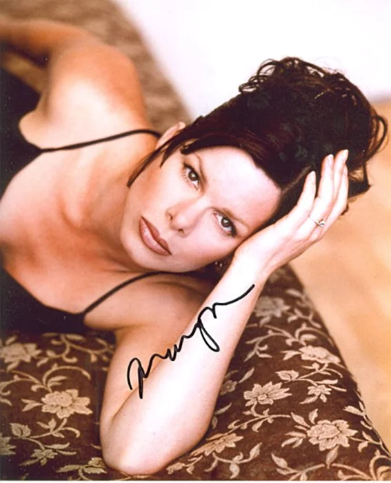 Marcia Gay Harden autograph