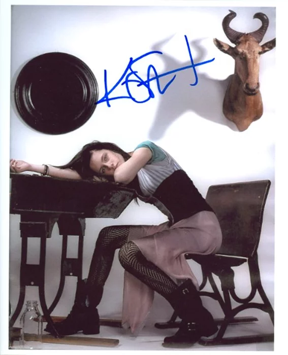 Kristen Stewart autograph
