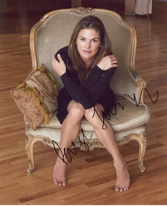 Paige Turco autograph