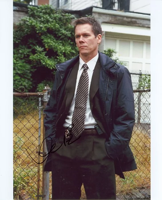 Kevin Bacon autograph