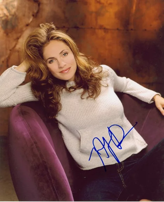 Amy Brenneman autograph