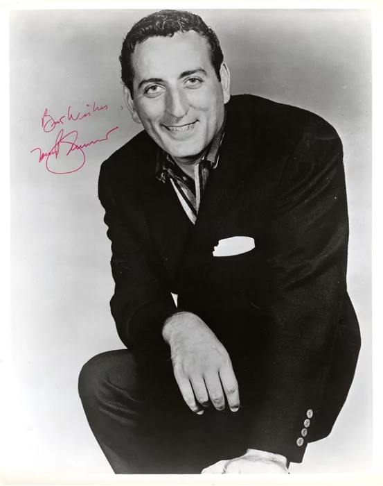 Tony Bennett autograph