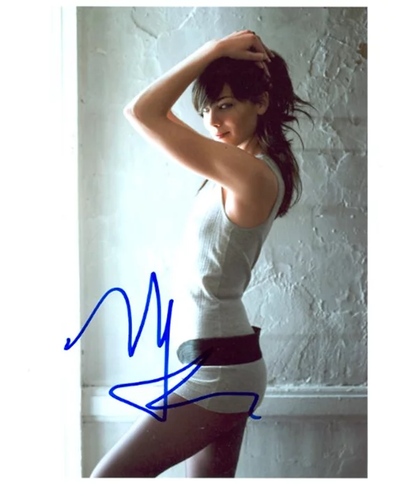 Michelle Monaghan autograph