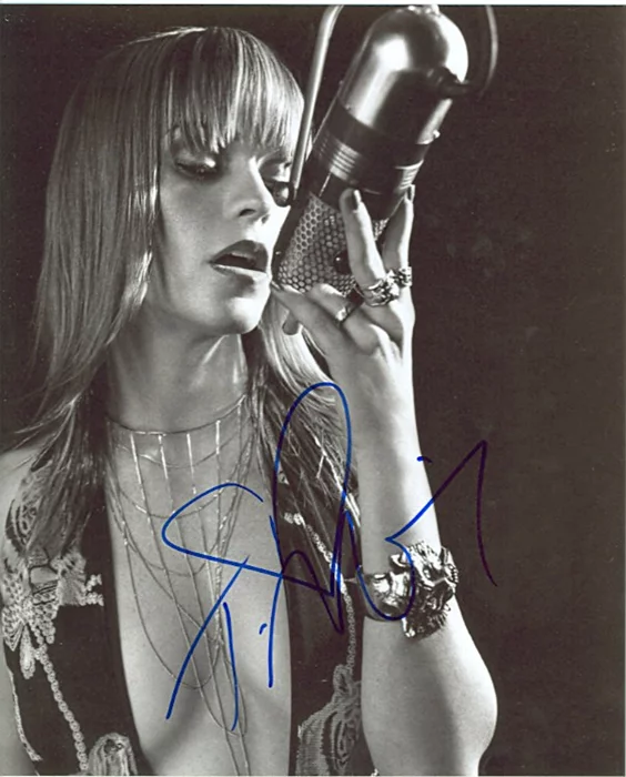 Taryn Manning autograph
