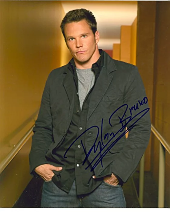 Dylan Bruno autograph