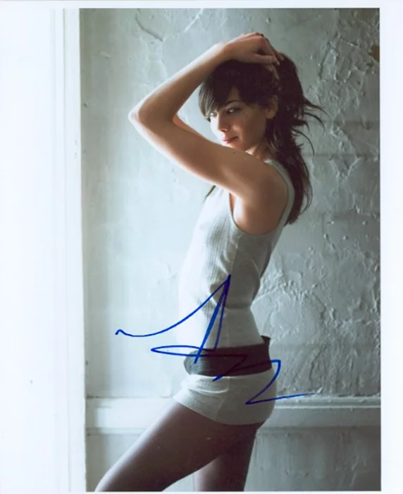 Michelle Monaghan autograph