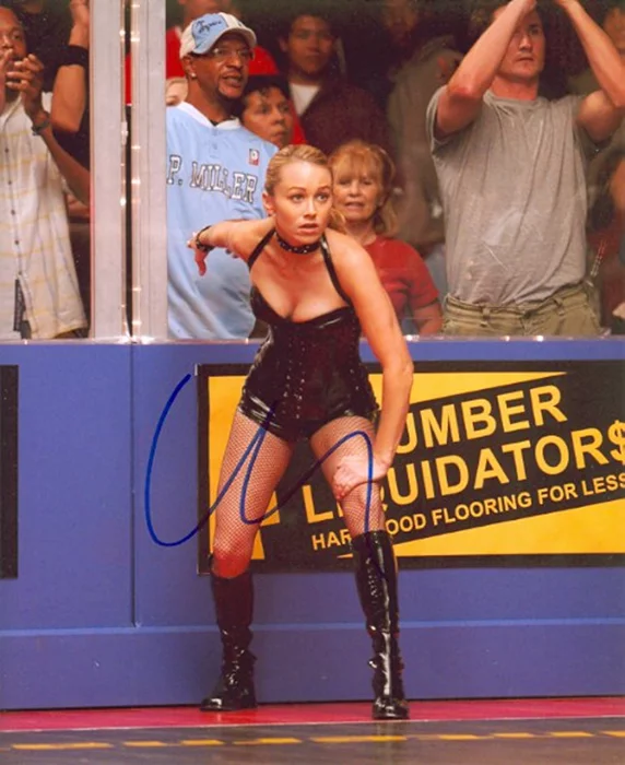 Christine Taylor autograph