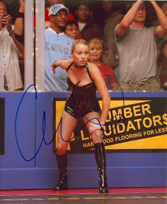 Christine Taylor autograph