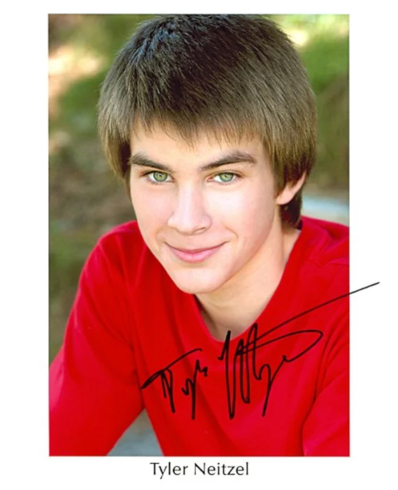 Tyler Neitzel autograph