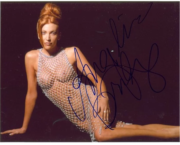 Angelica Bridges autograph