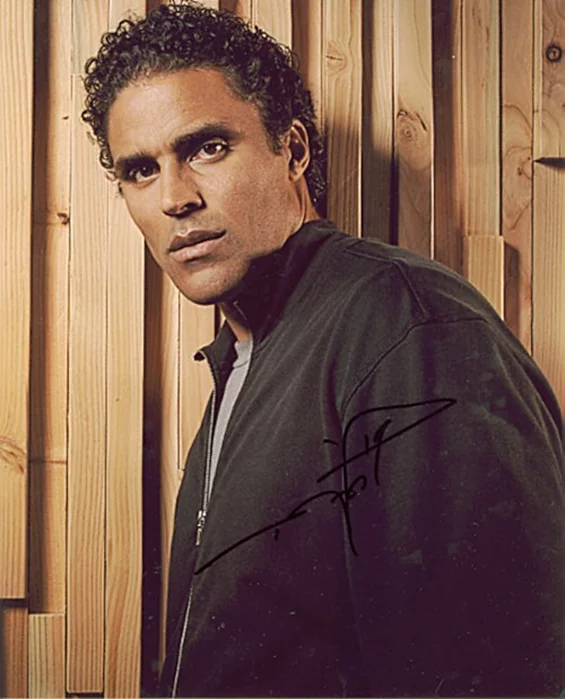 Rick Fox autograph