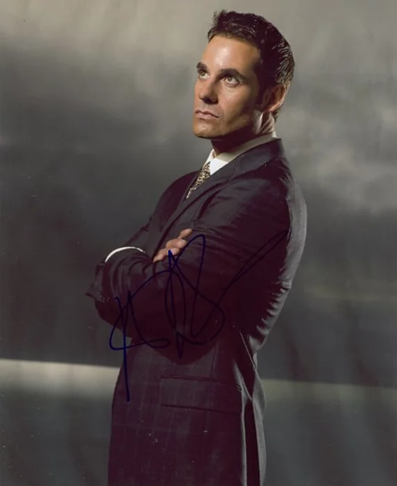 Adrian Pasdar autograph