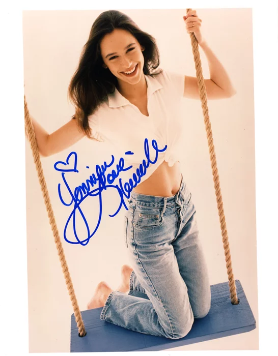 Jennifer Love Hewitt autograph