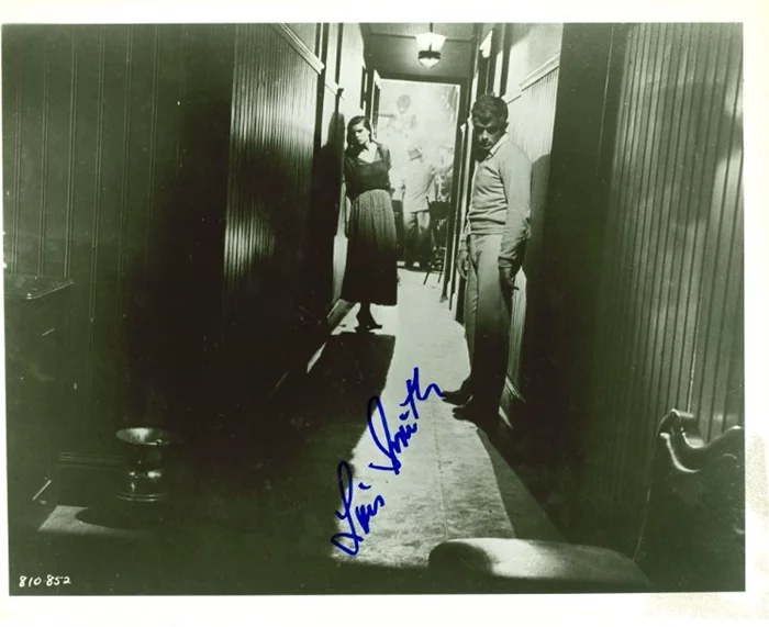 Lois Smith autograph