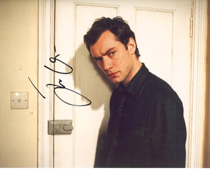 Jude Law autograph