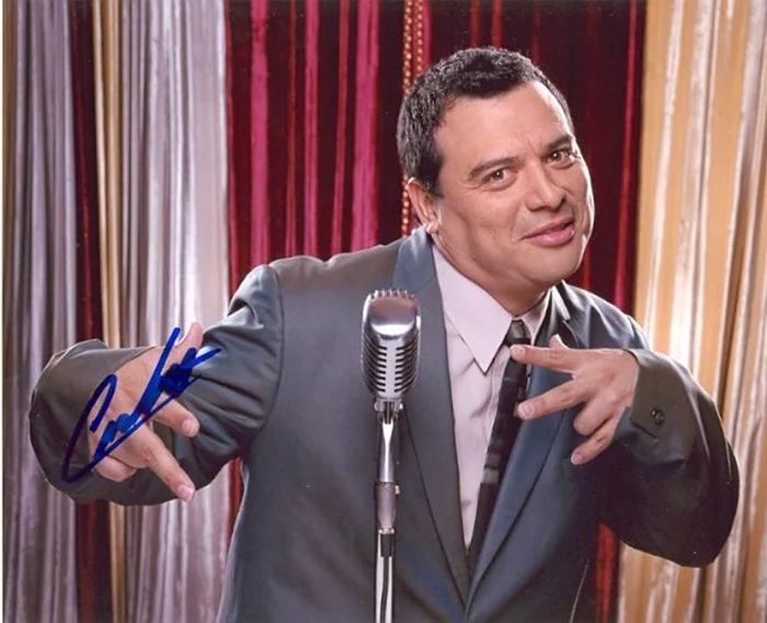 Carlos Mencia autograph