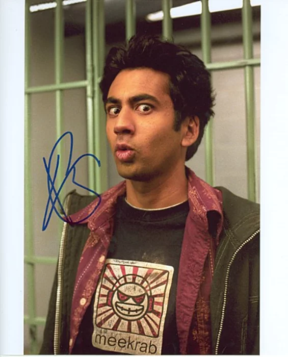 Kal Penn autograph