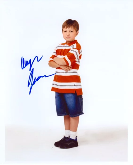 Angus Jones autograph