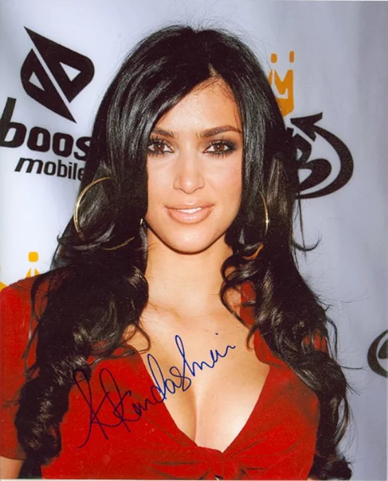 Kim Kardashian autograph