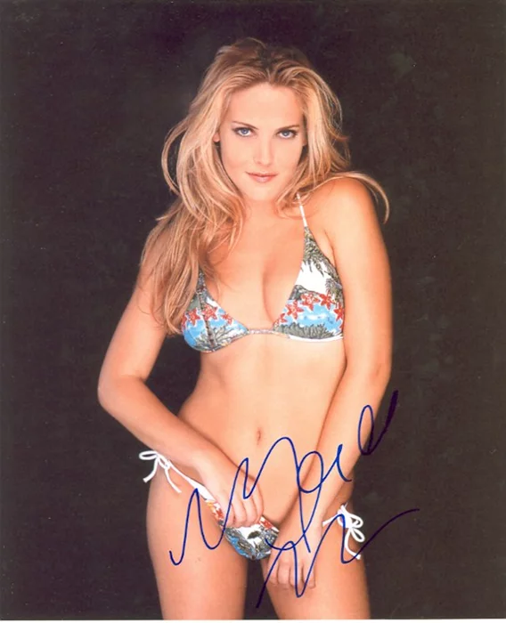 Mercedes McNab autograph