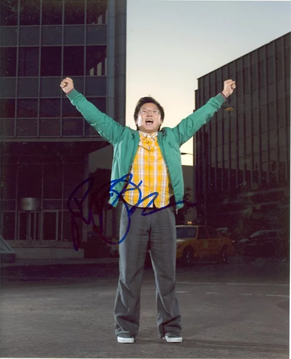 Masi Oka autograph