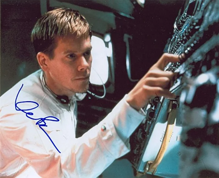 Kevin Bacon autograph