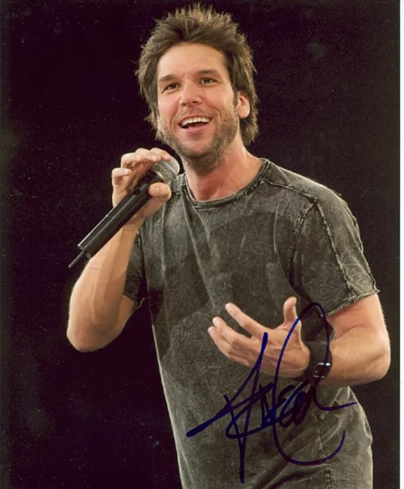 Dane Cook autograph