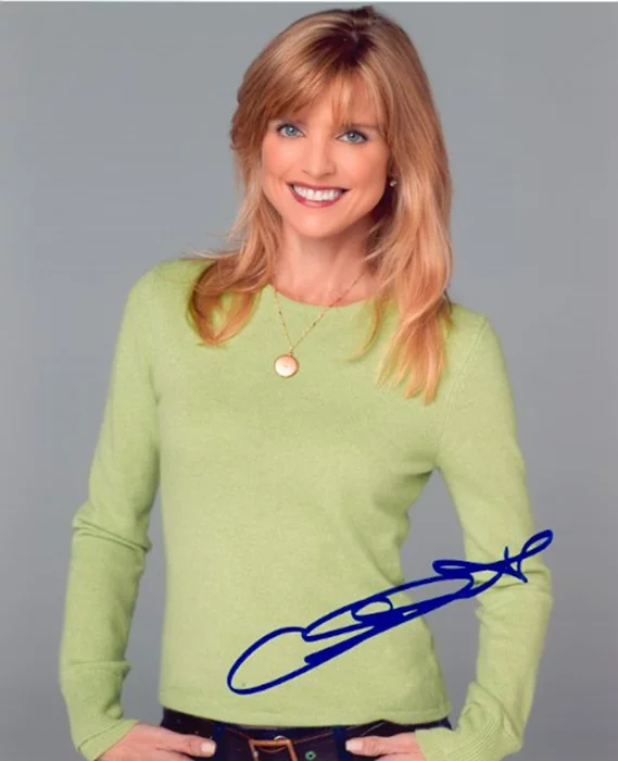 Courtney Thorne-Smith autograph