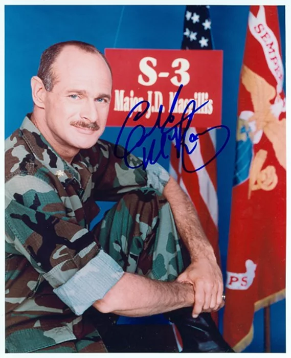 Gerald McRaney autograph