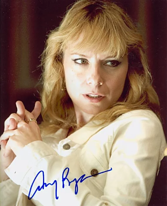Amy Ryan autograph