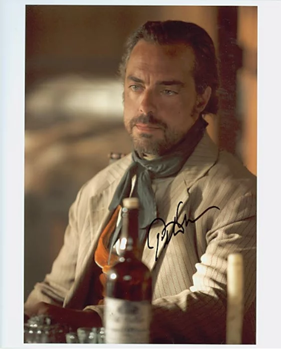 Titus Welliver autograph