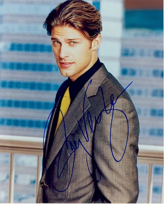 Greg Vaughan autograph