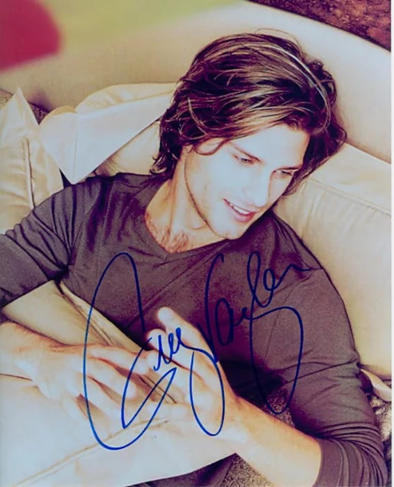 Greg Vaughan autograph