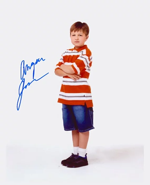 Angus Jones autograph
