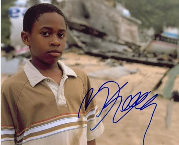 Malcolm David Kelley autograph
