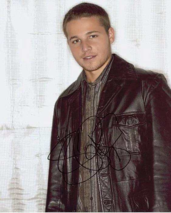 Shawn Pyfrom autograph