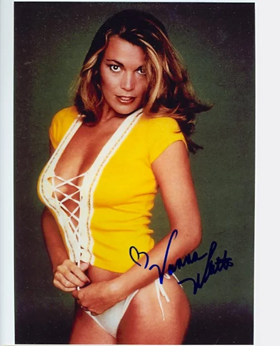 Vanna White autograph