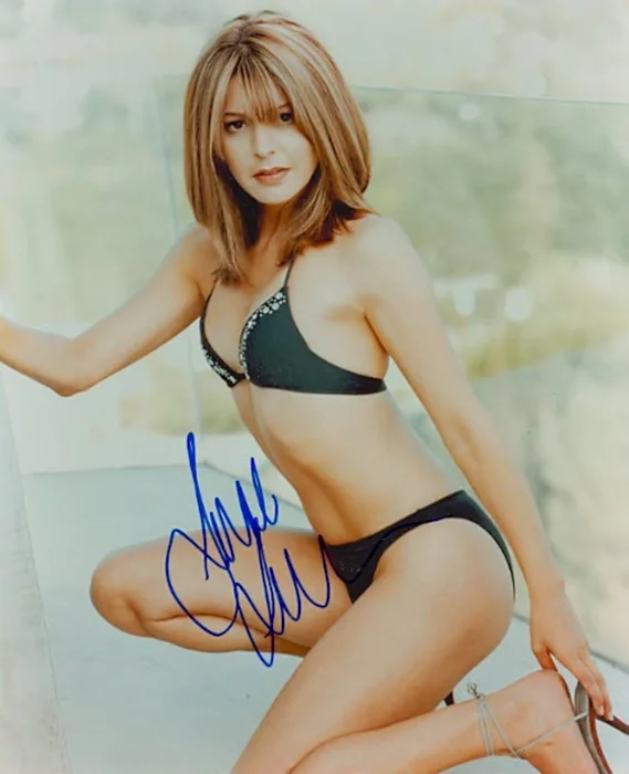 Jane Leeves autograph