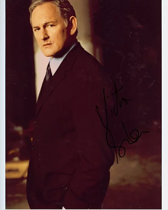 Victor Garber autograph