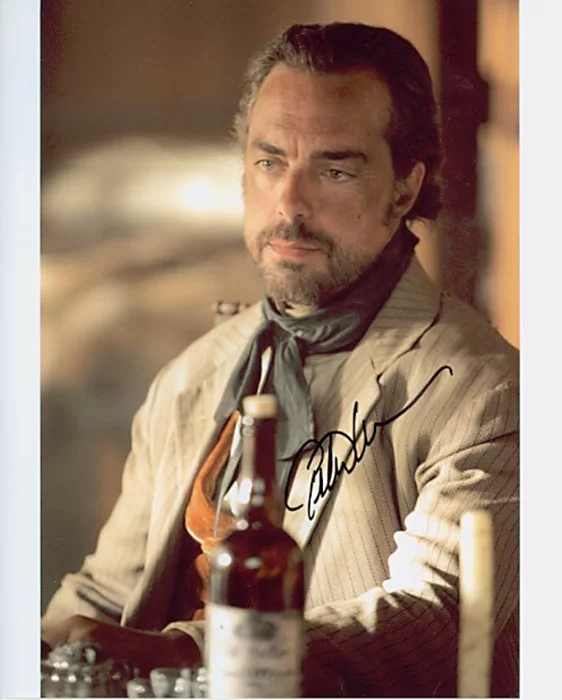 Titus Welliver autograph