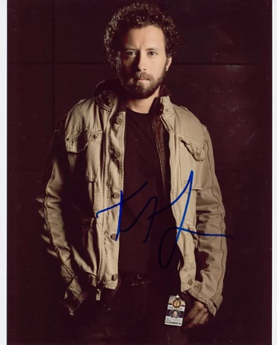 T.J. Thyne autograph