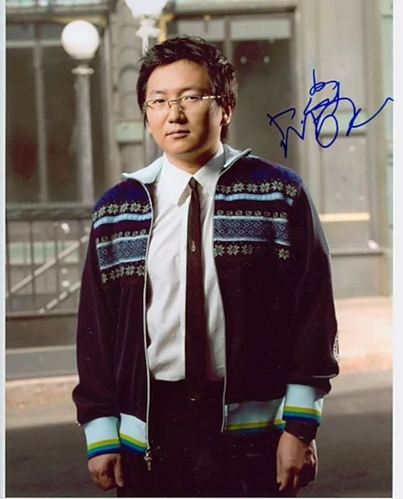 Masi Oka autograph