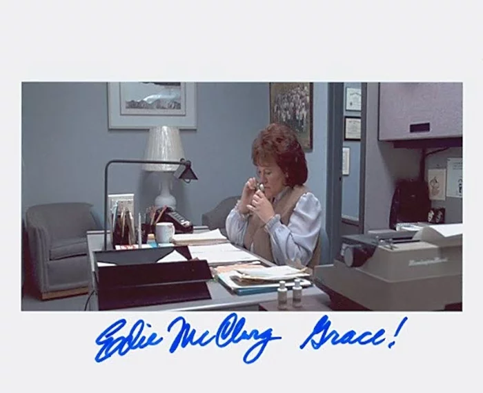 Edie McClurg autograph