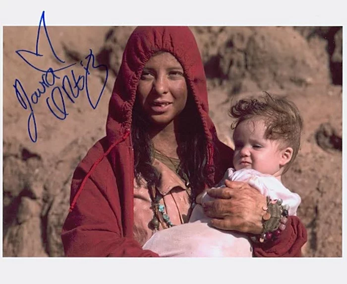 Laura Ortiz autograph