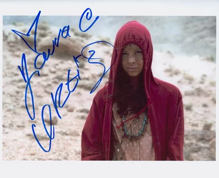 Laura Ortiz autograph