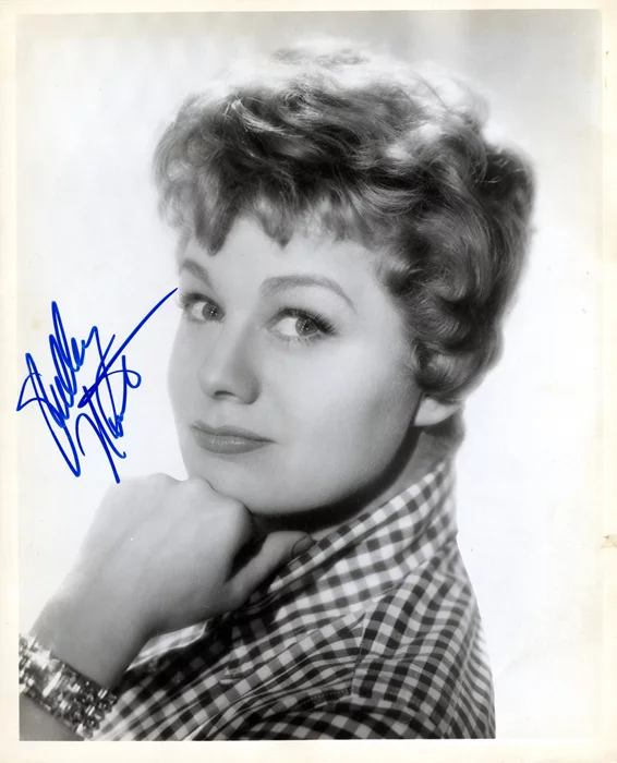 Shelley Winters autograph