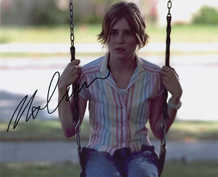 Alison Lohman autograph