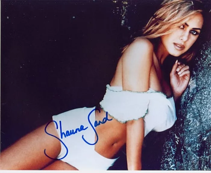 Shauna Sand autograph